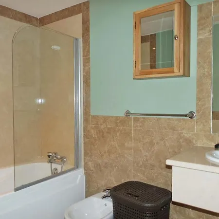 Fantastic With Pool Almost On The Sandy Beach! Apartamento