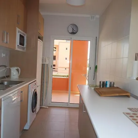 Fantastic With Pool Almost On The Sandy Beach! Apartamento Portimão