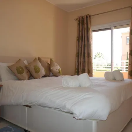 Apartamento Fantastic With Pool Almost On The Sandy Beach! Portimão